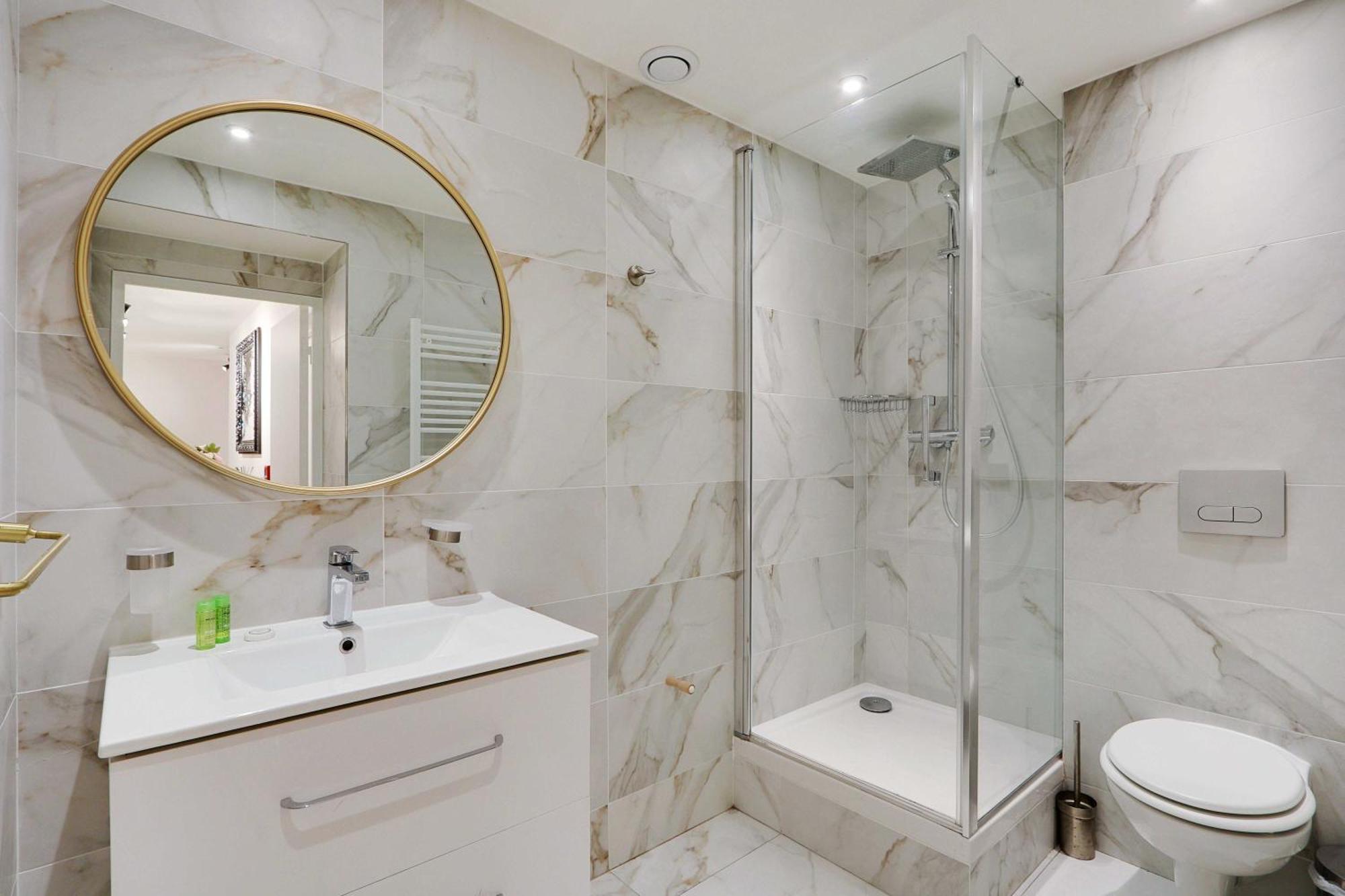Intimate Apartment With Air Conditioner & Jacuzzi 2Br 6P Montmartre Paris Exterior photo